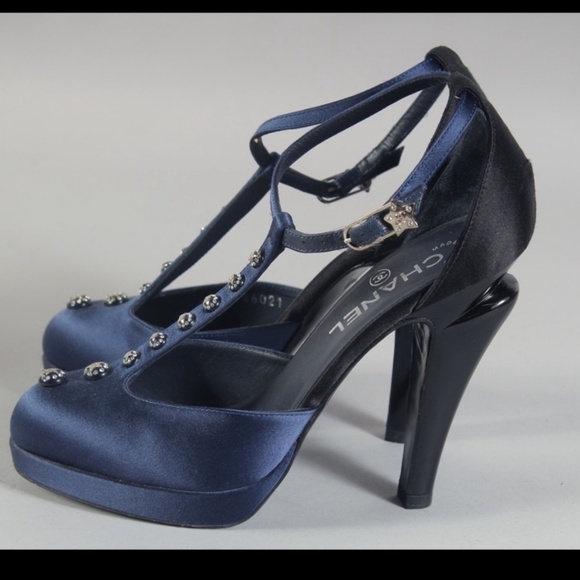 CHANEL SATIN NAVY CRYSTAL STUDDED HIGH HEEL PUMPS SIZE EU 37 - Picture 11 of 11